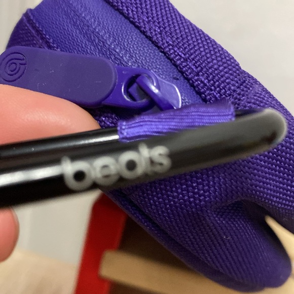 Purple Beats Headphone Case - used Beats by Dre - Picture 2 of 7